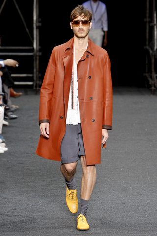 Louis Vuitton / - 2010